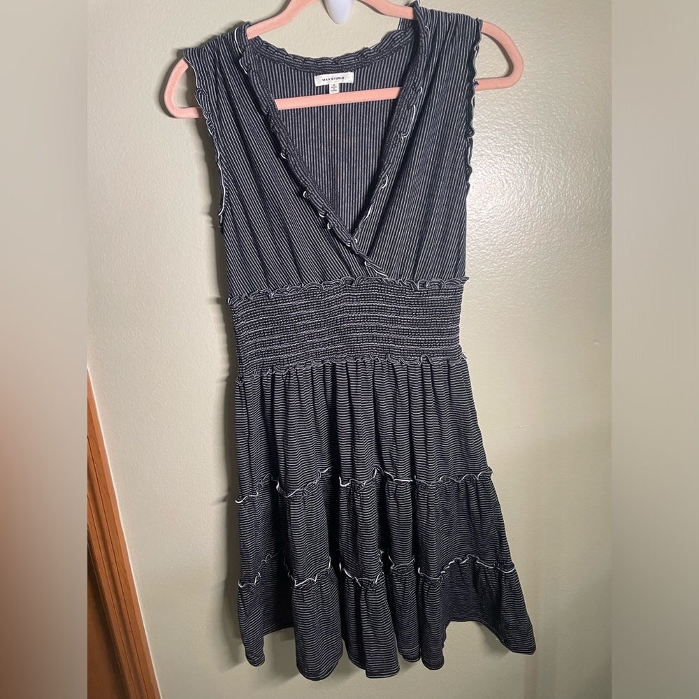 Max Studio Black White Stripe Sleeveless Ruffle Trim Dress goth alternative sz S